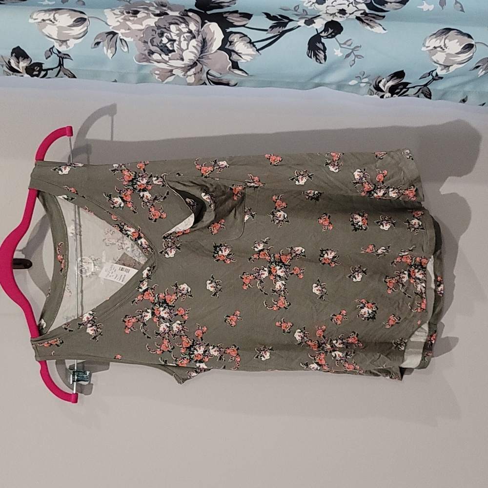 Sleeveless top